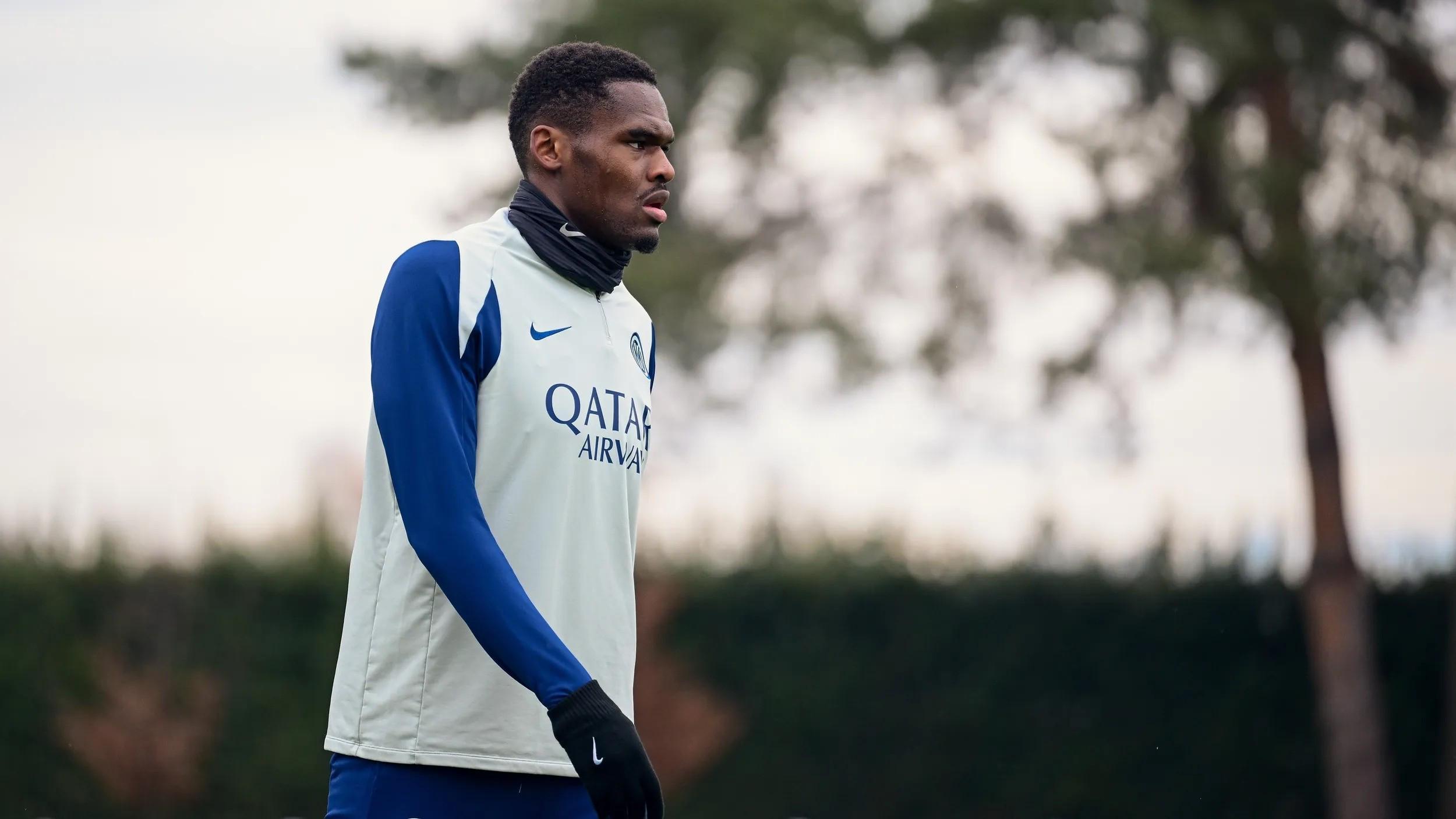 國米官方：博尼左膝輕微扭傷，將在下周接受進一步評估